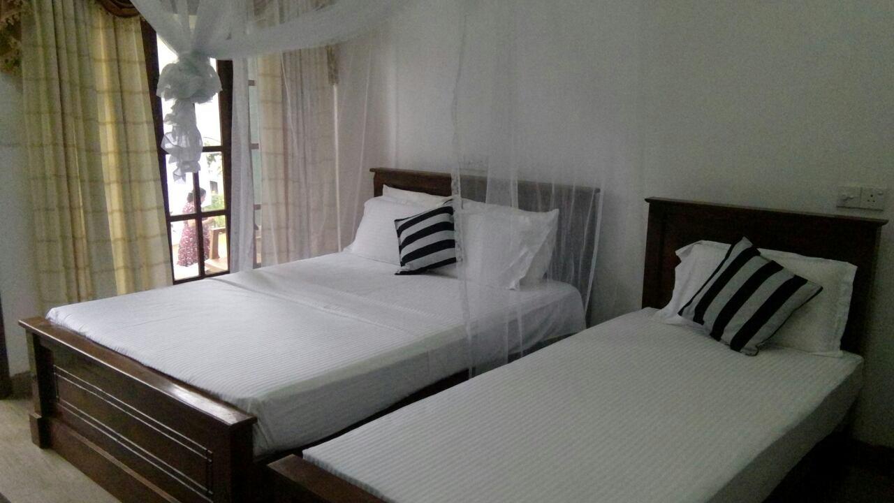 White Heart Hotel Ella Phòng bức ảnh